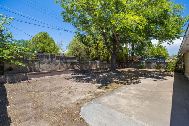 445 Graceland Drive SE, Albuquerque, NM 87108