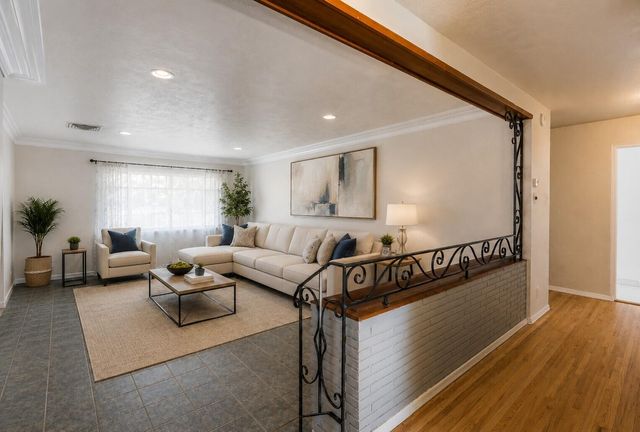 445 Graceland Drive SE, Albuquerque, NM 87108