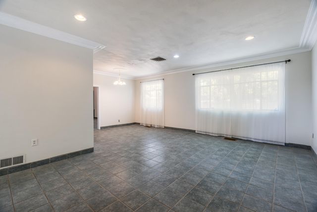 445 Graceland Drive SE, Albuquerque, NM 87108