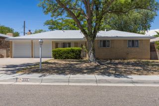 445 Graceland Drive SE, Albuquerque, NM 87108