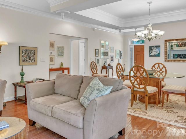 18 Boddington Court, Asheville, NC 28803
