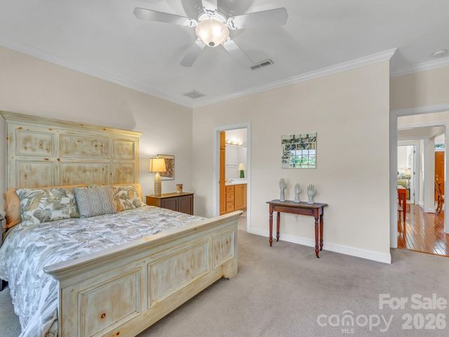 18 Boddington Court, Asheville, NC 28803