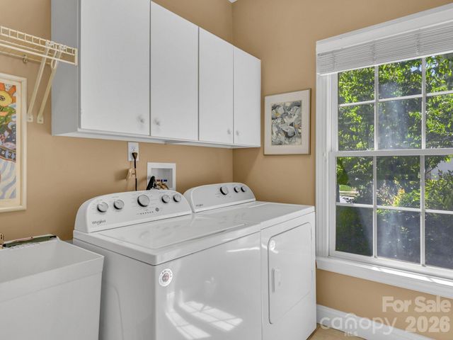 18 Boddington Court, Asheville, NC 28803