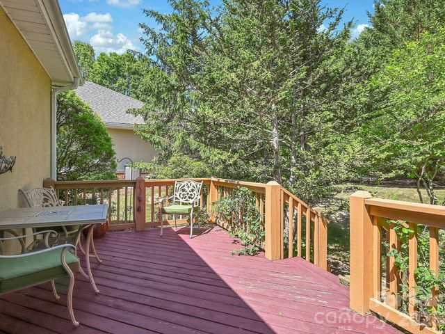 18 Boddington Court, Asheville, NC 28803