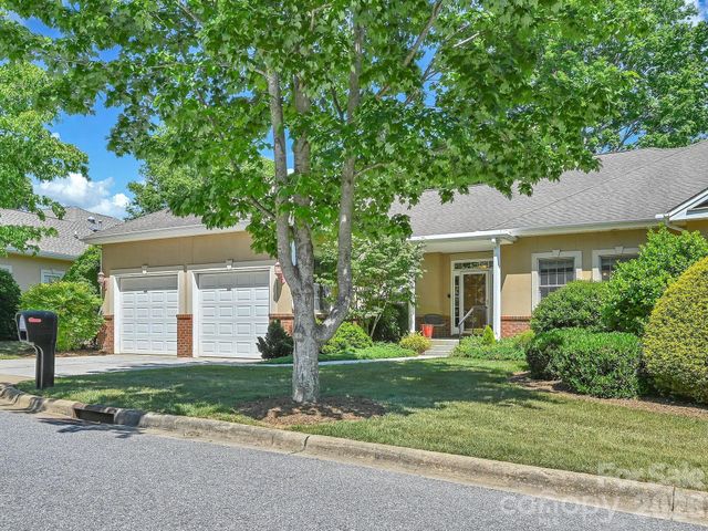 18 Boddington Court, Asheville, NC 28803