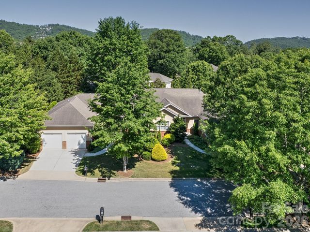 18 Boddington Court, Asheville, NC 28803
