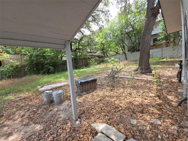 703 Herndon LN, Austin, TX 78704