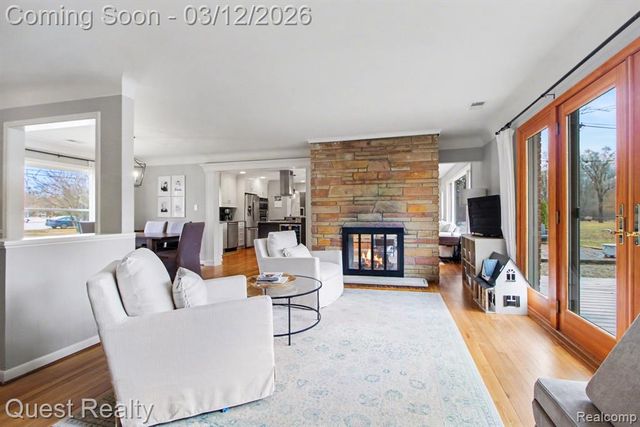 28094 Wildwood Trail, Farmington, MI 48336