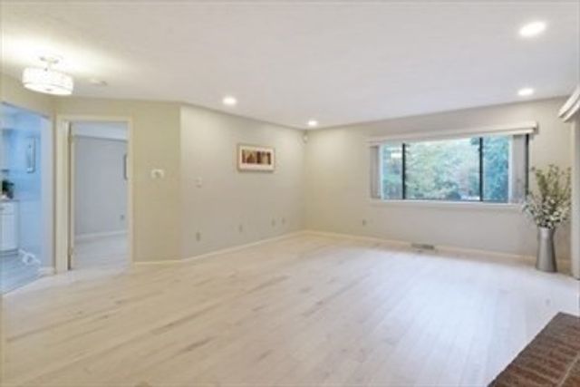 5 Treetop Park 5, Westborough, MA 01581
