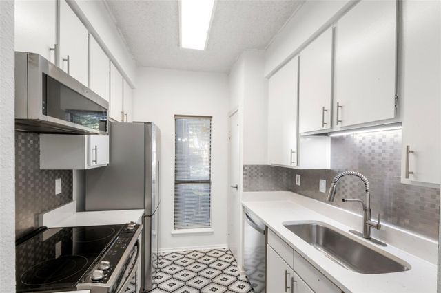 7950 N Stadium Drive N 157, Houston, TX 77030