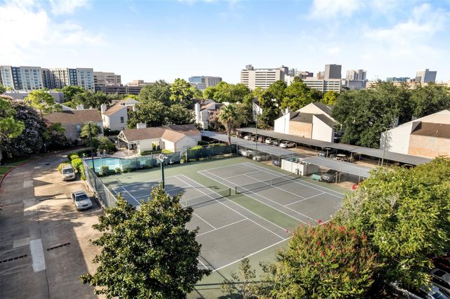 7950 N Stadium Drive N 157, Houston, TX 77030