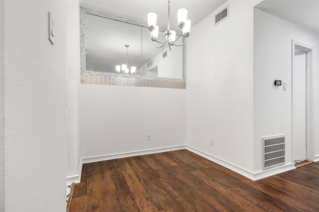 7950 N Stadium Drive N 157, Houston, TX 77030