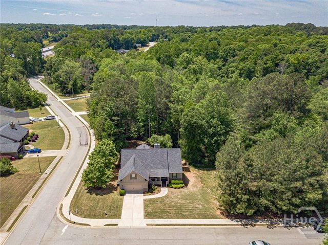 801 Rouse Circle, Hoschton, GA 30548
