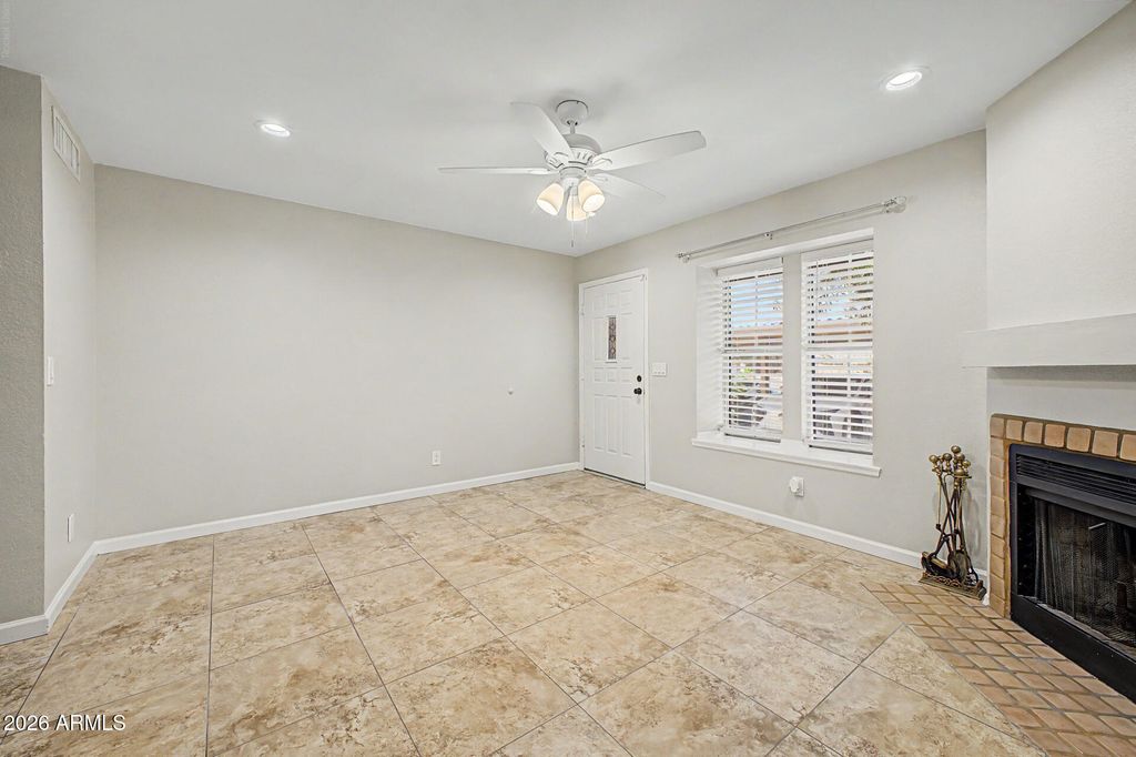 8111 W WACKER Road 78, Peoria, AZ 85381 — photo 4