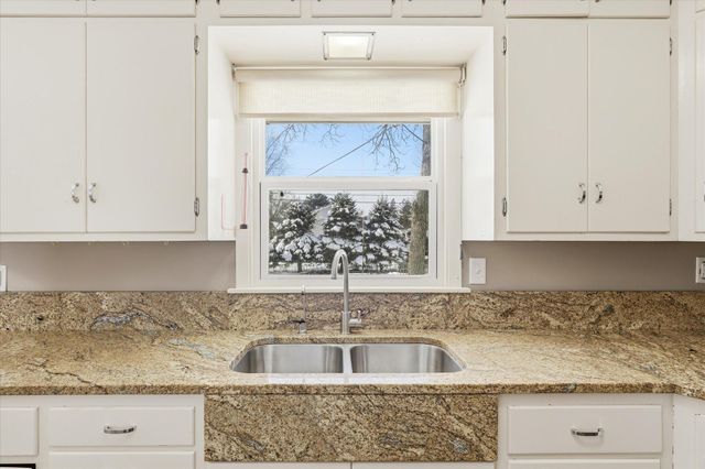 1627 14th Avenue S, Saint Cloud, MN 56301