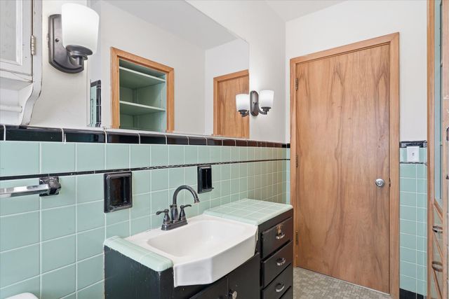 1627 14th Avenue S, Saint Cloud, MN 56301