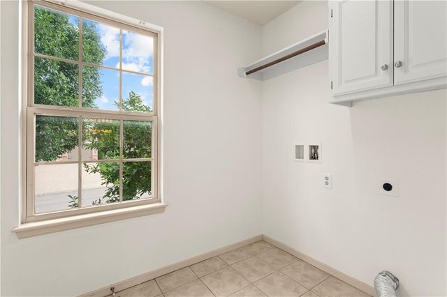 1002 SW Eagle Drive, Oak Grove, MO 64075