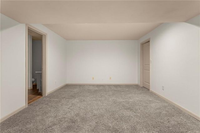 1002 SW Eagle Drive, Oak Grove, MO 64075