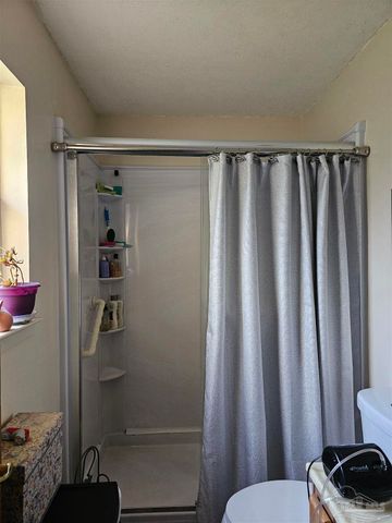 641 E Johnson Ave, Pensacola, FL 32514