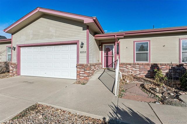 8553 W 48th Place, Arvada, CO 80002