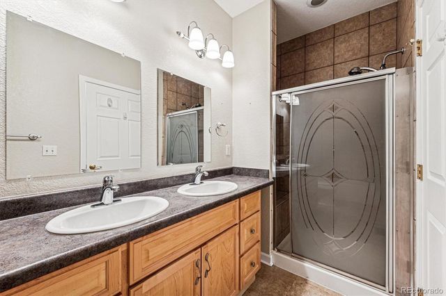 8553 W 48th Place, Arvada, CO 80002