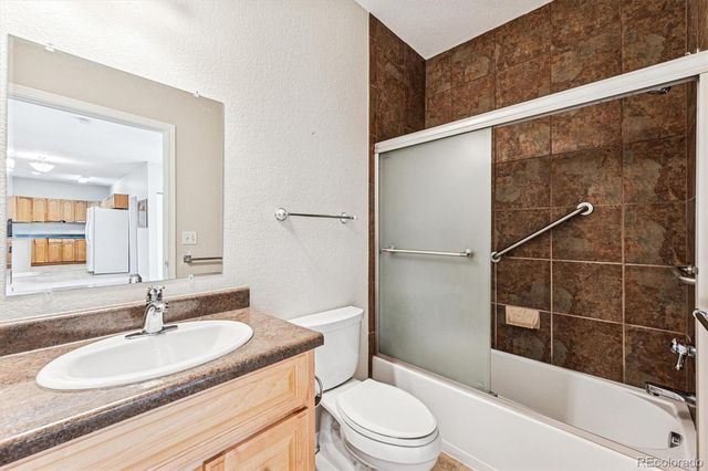 8553 W 48th Place, Arvada, CO 80002