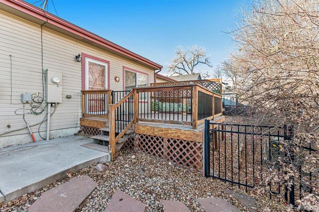 8553 W 48th Place, Arvada, CO 80002