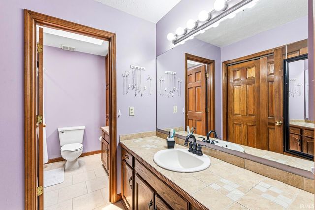 60955 Whispering Hills Drive, South Bend, IN 46614