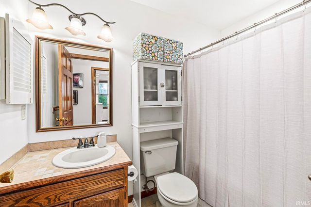 60955 Whispering Hills Drive, South Bend, IN 46614