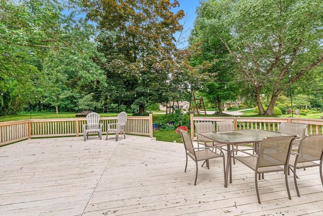 60955 Whispering Hills Drive, South Bend, IN 46614
