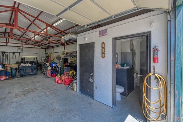2300 S Main Street, Newcastle, OK 73065