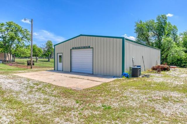 2300 S Main Street, Newcastle, OK 73065