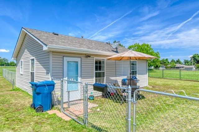 2300 S Main Street, Newcastle, OK 73065