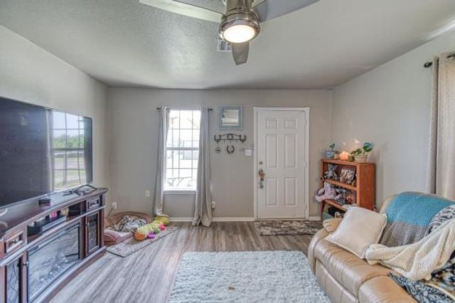2300 S Main Street, Newcastle, OK 73065