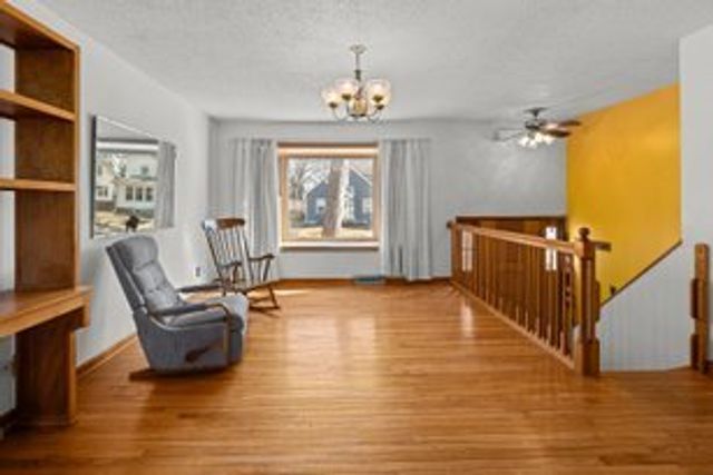 2716 Davenport Avenue, Davenport, IA 50803