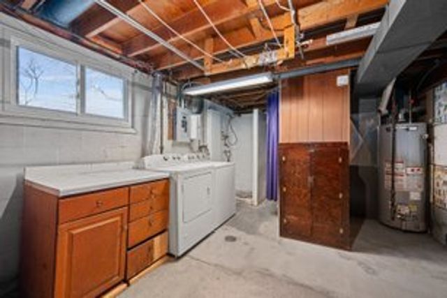 2716 Davenport Avenue, Davenport, IA 50803