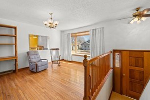 2716 Davenport Avenue, Davenport, IA 50803