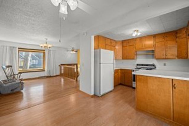 2716 Davenport Avenue, Davenport, IA 50803