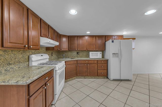 5158 Neckel Street, Dearborn, MI 48126