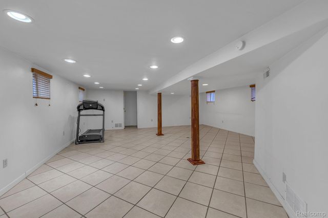 5158 Neckel Street, Dearborn, MI 48126