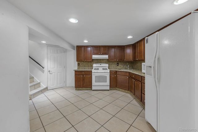 5158 Neckel Street, Dearborn, MI 48126