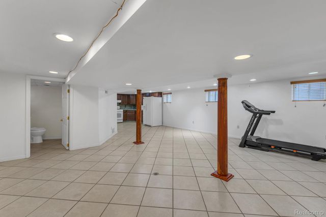 5158 Neckel Street, Dearborn, MI 48126