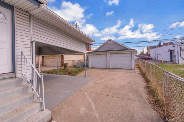 5158 Neckel Street, Dearborn, MI 48126