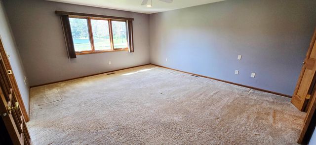 503 Sunset Place, Charles City, IA 50616
