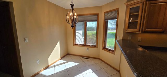 503 Sunset Place, Charles City, IA 50616