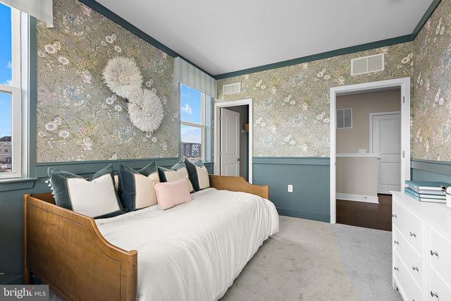 166 LEONA STEWART, Pennington, NJ 08534