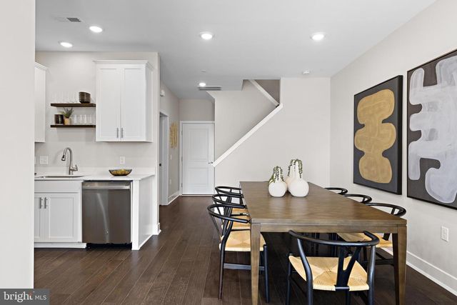 166 LEONA STEWART, Pennington, NJ 08534