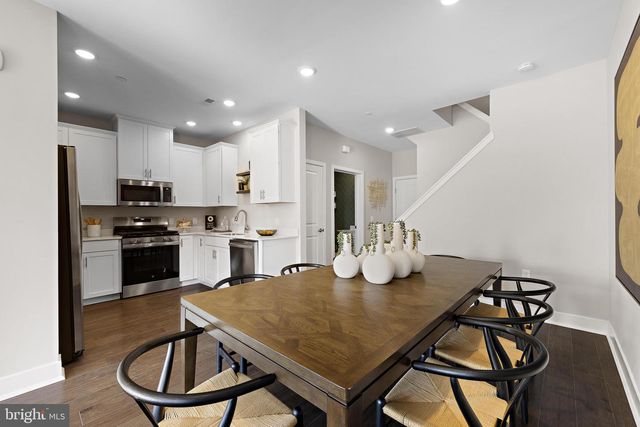 166 LEONA STEWART, Pennington, NJ 08534