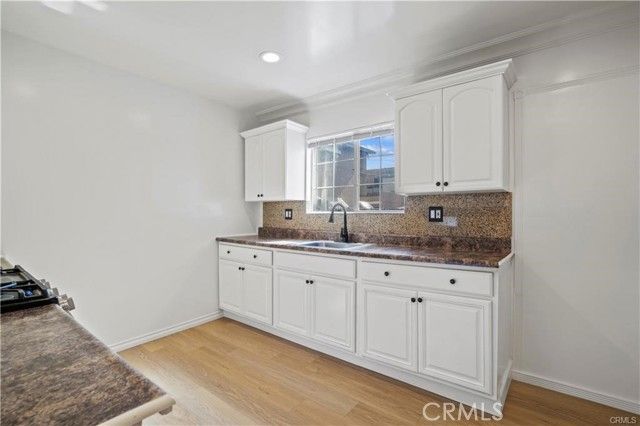 5842 Lexington, Los Angeles, CA 90038