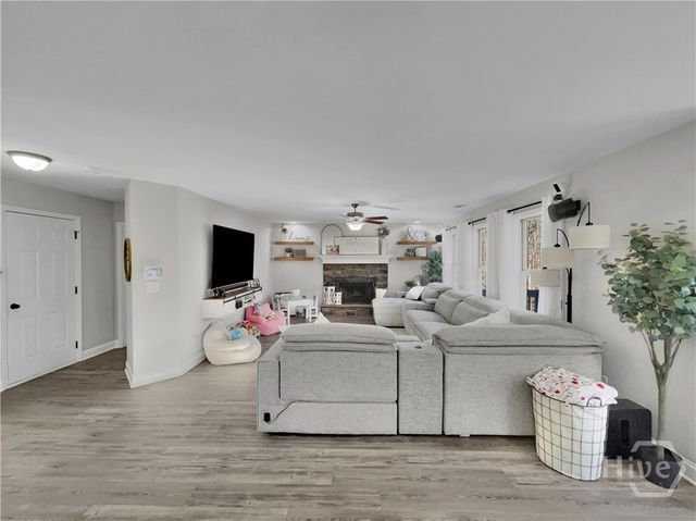 88 Fair Oaks Court, Commerce, GA 30529